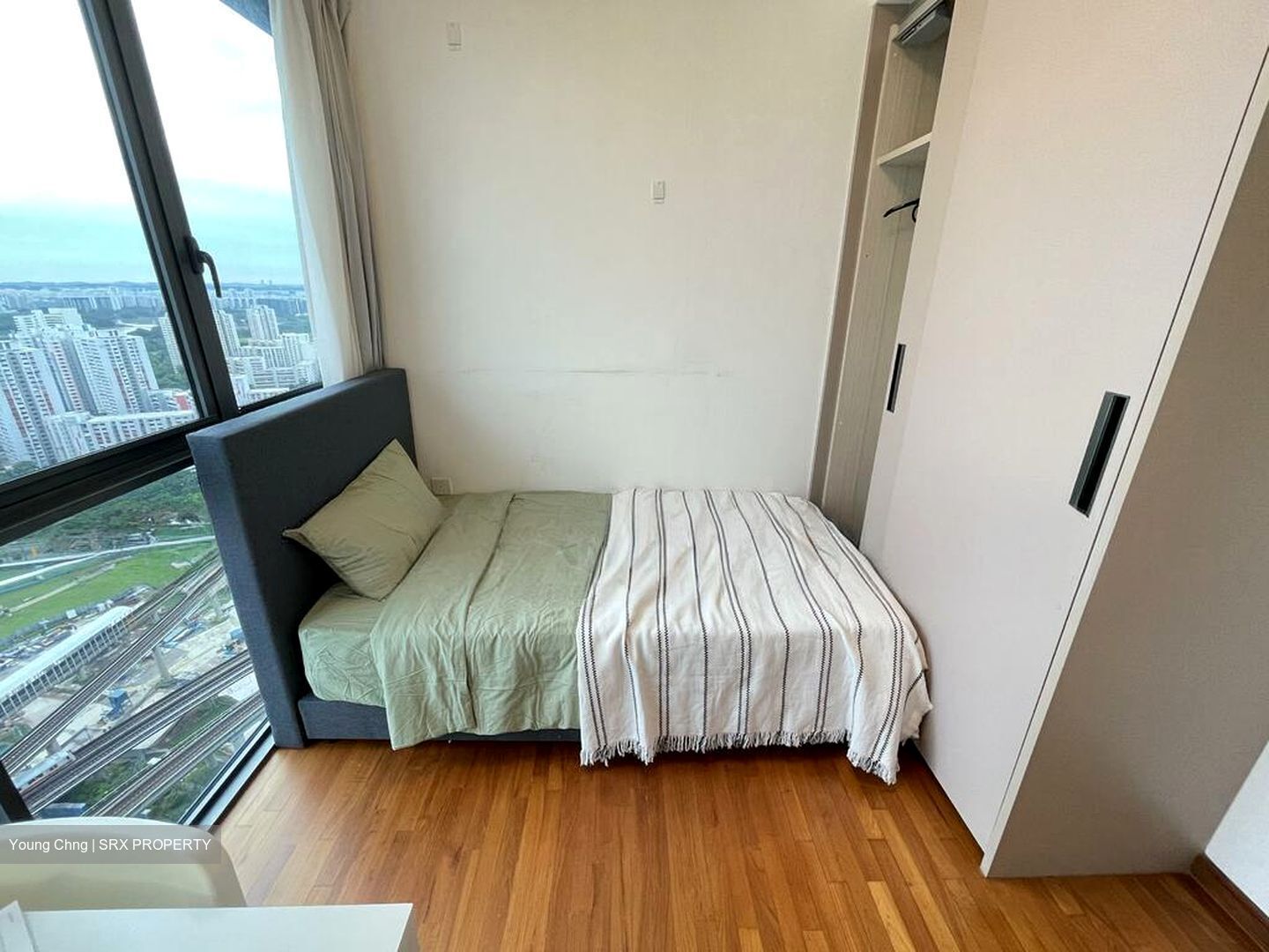 J Gateway (D22), Condominium #499891721